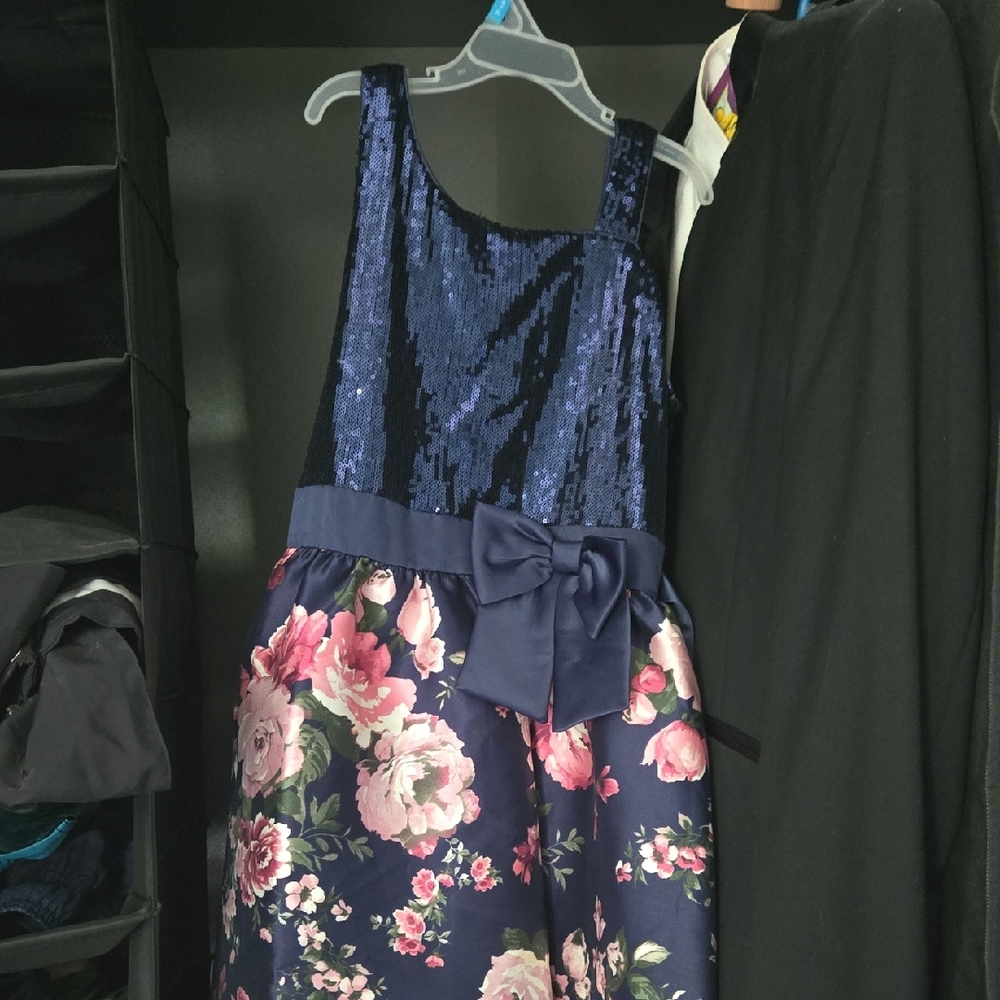 iris & ivy Navy Blue Floral Sequin Dress